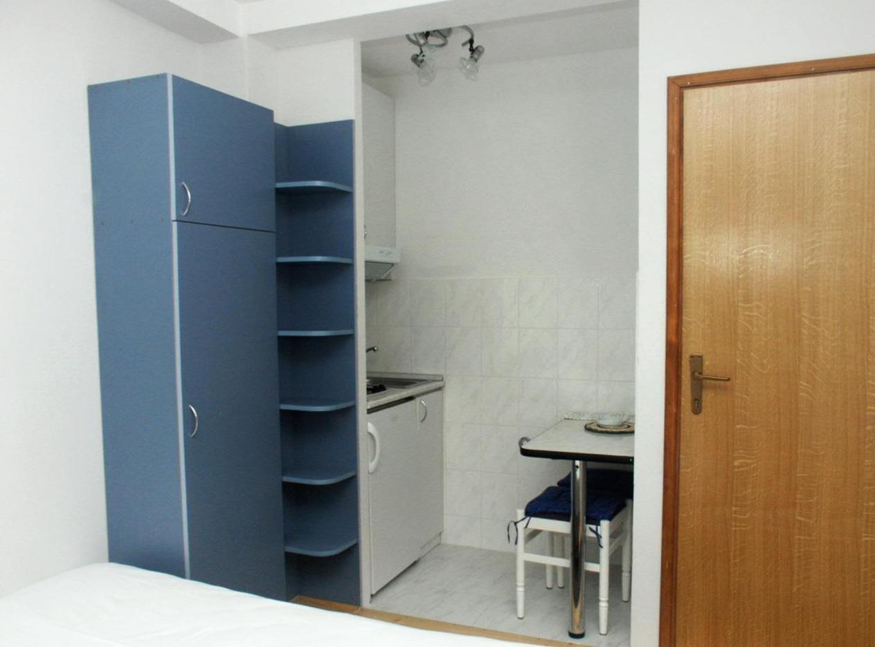 Apartments By The Sea Komiza, Vis - 2429 Номер фото